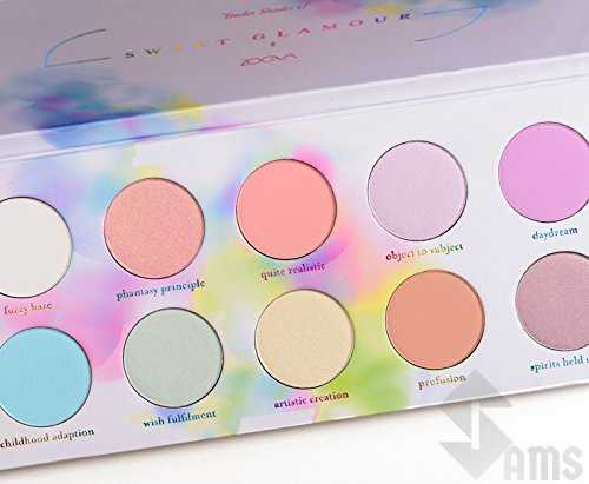 zoova eyeshadow palette3.jpg